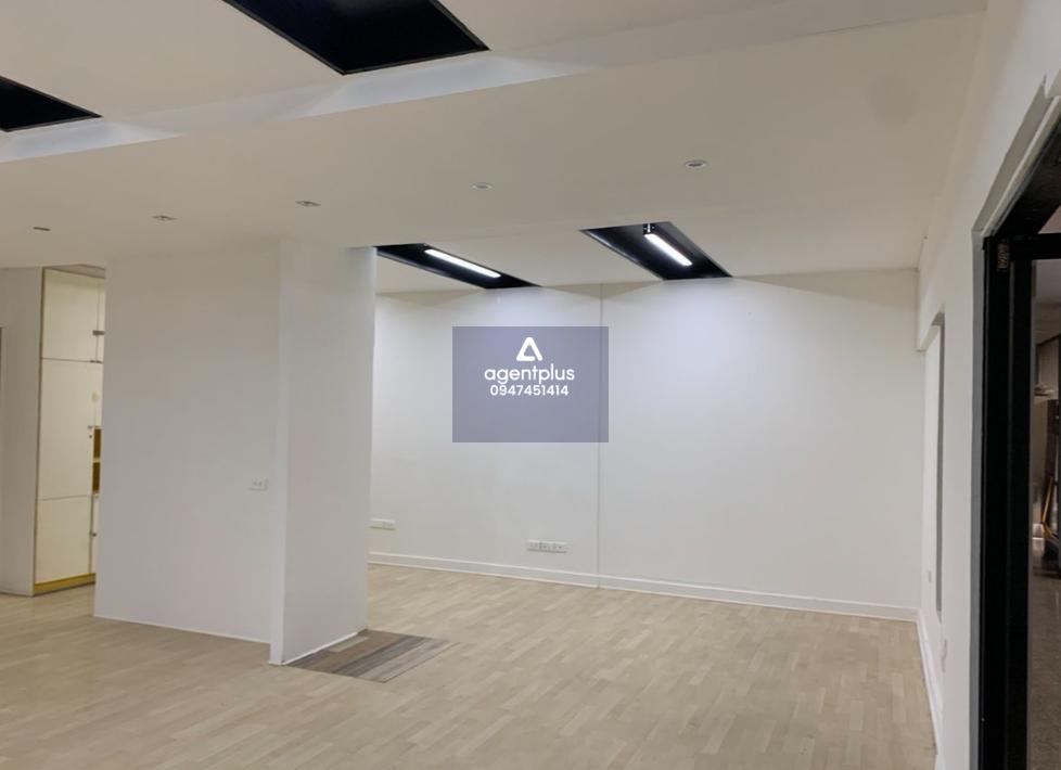 ให้เช่าสำนักงาน ริมถนนรัชดา