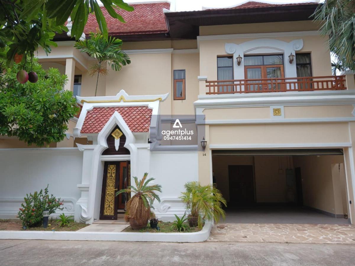 บ้านพูลวิลล่าในโครงการ บ้านสวยราคาพิเศษ view talay marina นาจอมเทียน พัทยา