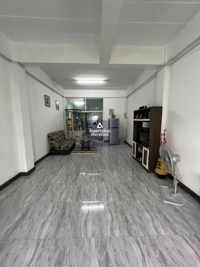 ขายอาคารพาณิชย์ 3 ชั้น ราคาต่ำกว่าราคาประเมิน ซอยสยาม ใกล้ตลาดไร่วนาสิน พัทยา