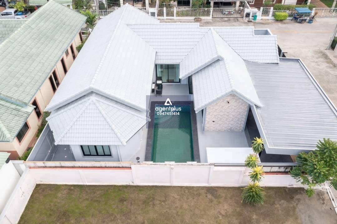 *บ้านพูลวิลล่า ราคาพิเศษ หลังหัวมุม ติดถนนโครงการสองด้าน หมู่บ้านสยามเพส ซอยสยามคันทรีคลับ พัทยา