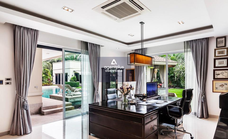 ขาย Villa Ola - พัทยาหรู ขนาดกว้างใหญ่ เหมาะสำหรับอยู่เป็นครอบครัว พร้อมห้องที่มีมาให้ถึง 8 ห้องนอน ในราคา 65 ล้านบาท