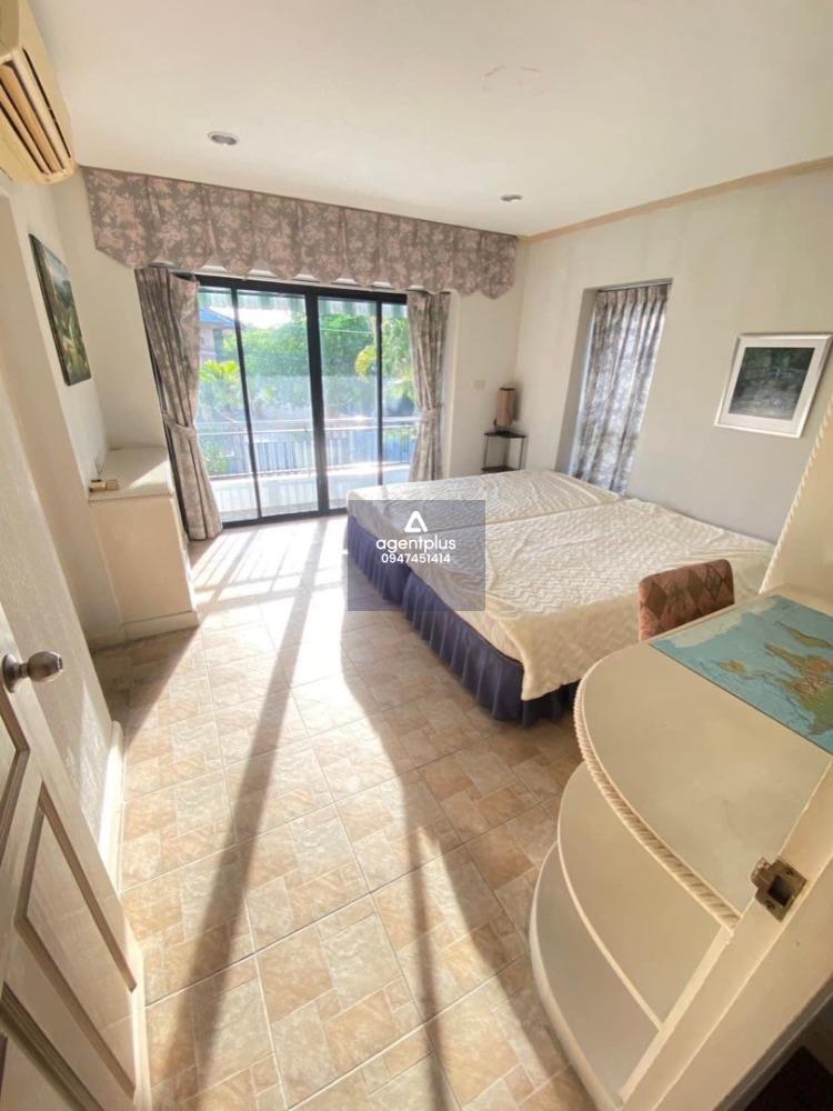 ขายบ้านสวยในโครงการ ราคาพิเศษ มีที่จอดเรือหน้าบ้าน  Jomtien Yacht Club เมืองพัทยา