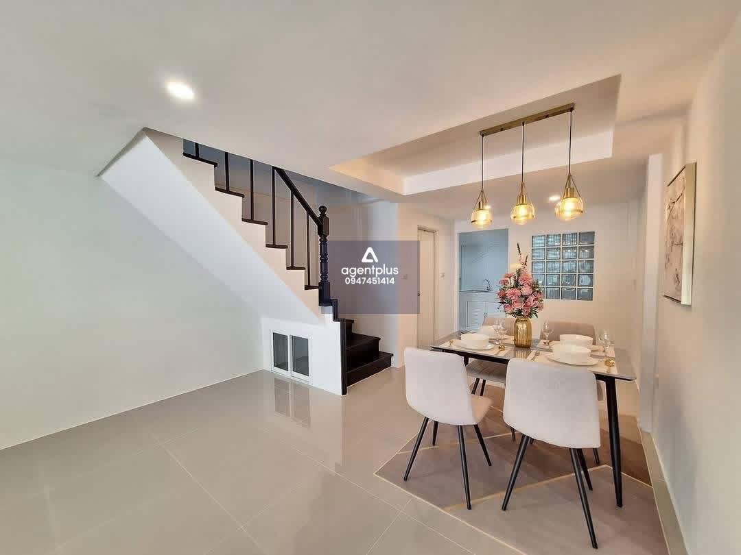 บ้านสวย ราคาดี ทำเลใกล้ตลาดน้ำ 4 ภาค พัทยา