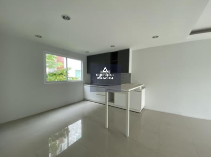 ขาย ทาวน์เฮ้าส์ โครงการ กุญชร์สิริ ราชชุมพล