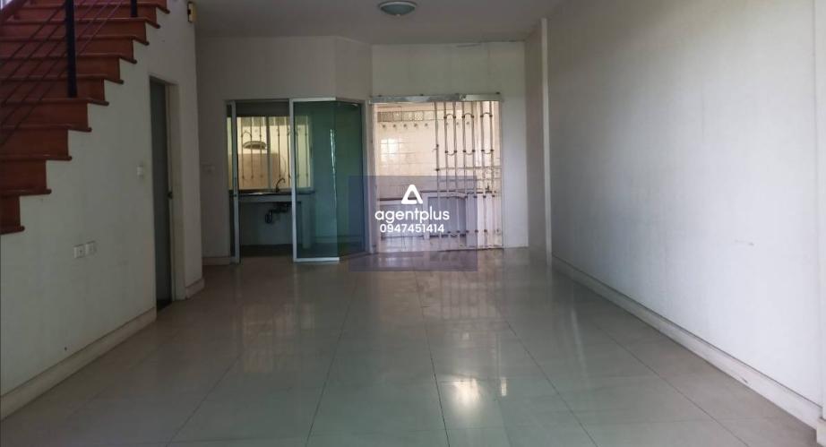 ขาย ทาวน์เฮ้าส์ โครงการวิสต้า อเวนิว เพชรเกษม 81