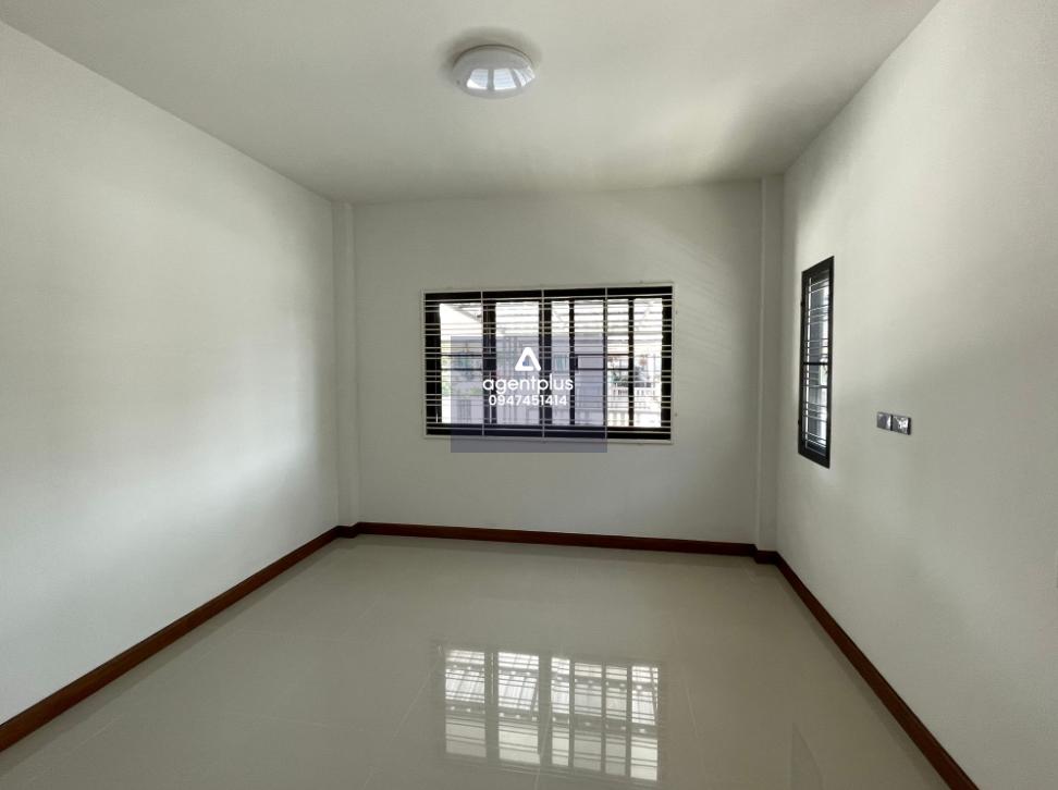 บ้านเดี่ยว โครงการกฤตพร เมืองระยอง ถนนเสม็ดแดง-หัวหญ้าคา การคมนาคมสะดวก สาธารณูปโภคครบครัน ใกล้แหล่งชุมชน