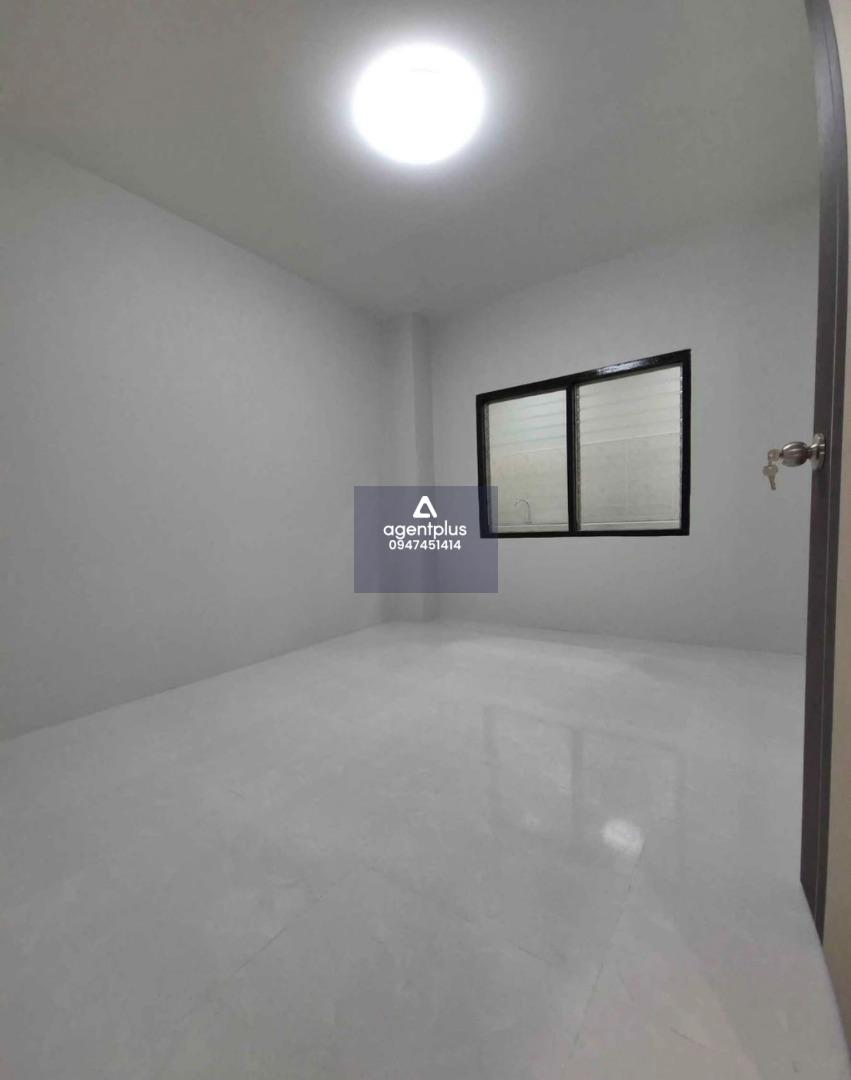 ขายทาวน์เฮ้าส์ 2ห้องนอนรีโนเวทใหม่ทั้งหลัง ซอยเขาน้อย พัทยา