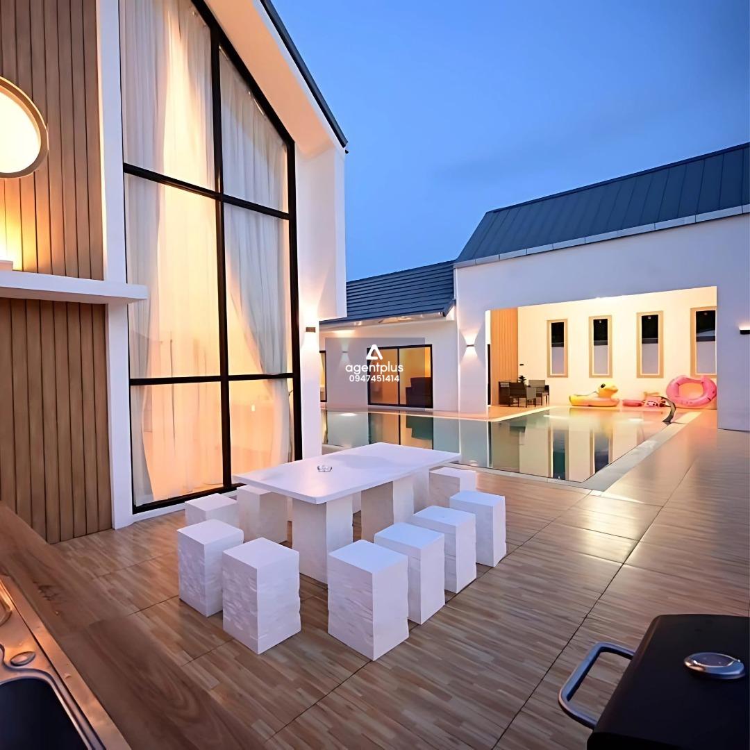 *ขายด่วนบ้านพูลวิลล่า พร้อมสระว่ายน้ำส่วนตัว ตรงข้ามสนามกอล์ฟฟินิกซ์ พัทยา