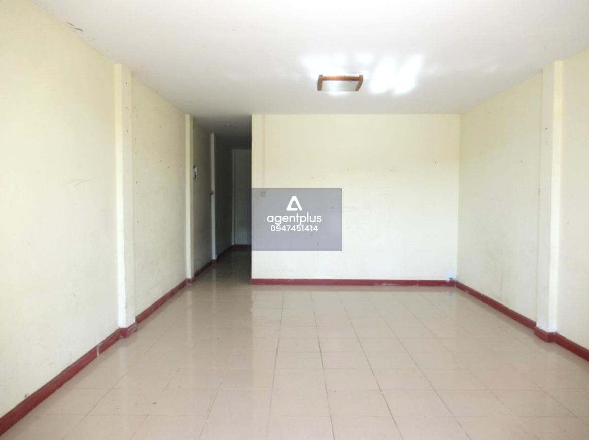 อาคารพาณิชย์ 2 ชั้น จำนวน 1 คูหา อาคารพร้อมใช้งาน เหมาะทั้งอยู่อาศัยและประกอบธุรกิจ