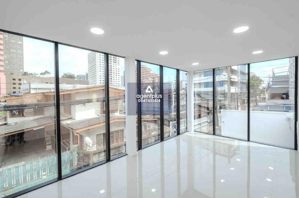 *ที่ดินพร้อมตึกออฟฟิต+โกดังขนาดเล็ก 72 ตร.วา ซอยกุศลศิลป์ ถนนสรรพาวุธ บางนา เหมาะกับ ออฟฟิต สำนักงาน ที่พักอาศัย