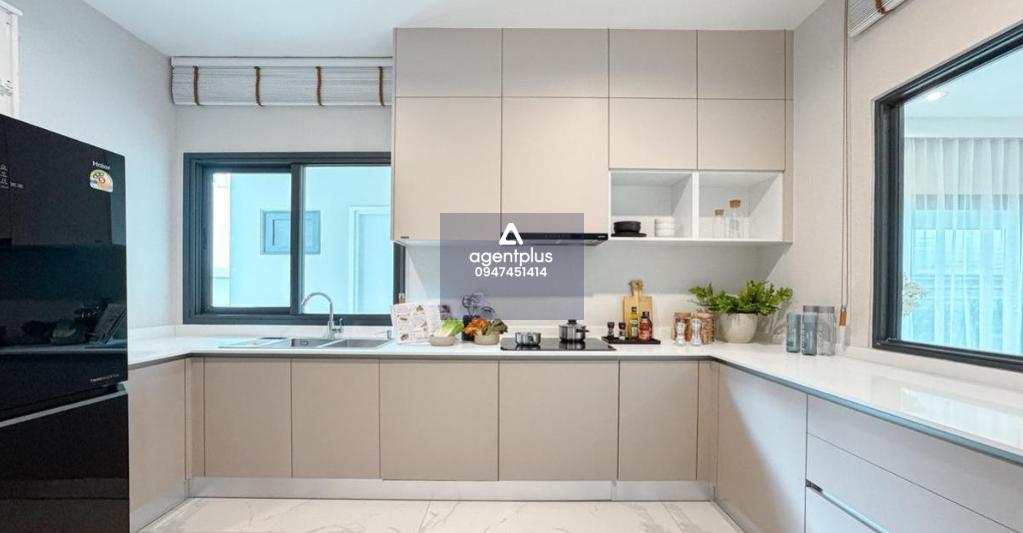 ขาย บ้านเดี่ยวสไตล์โมเดิร์น ตกแต่งครบใจกลางพัทยา พร้อมอยู่