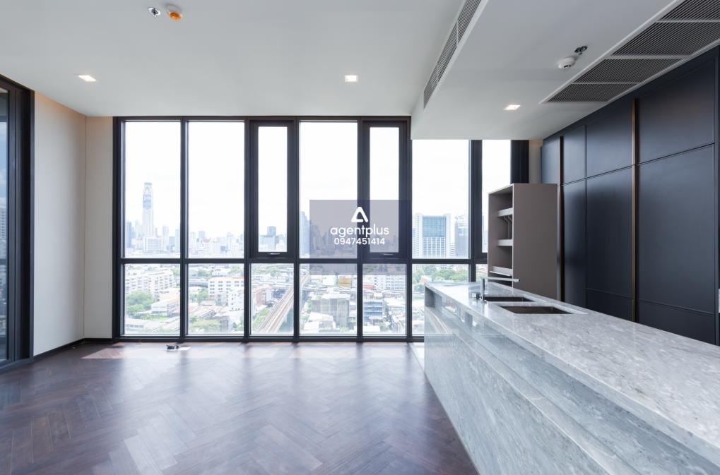 คอนโดลักชัวรี เดอะ โมนูเมนต์ สนามเป้า  ใจกลางพญาไท วิวเมืองสุดหรู ใกล้ BTS สนามเป้า