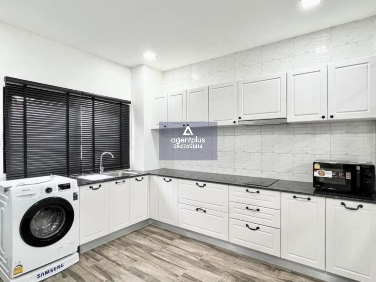 บ้านพลูวิลล่าสไตล์โมเดิลใหม่พร้อมอยู่ ราคาดี พัทยา