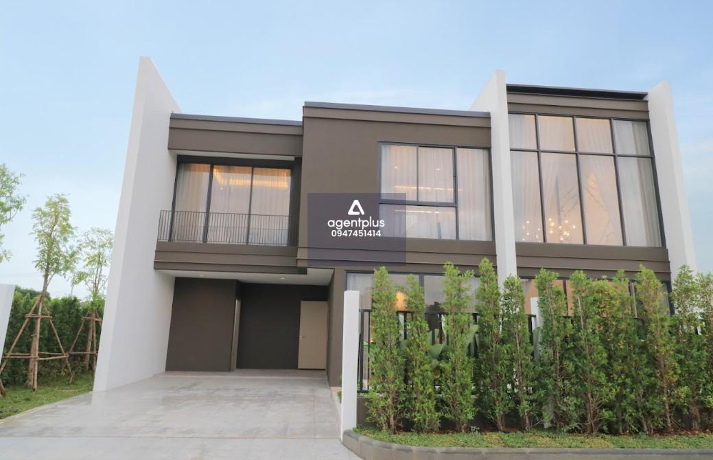 ไฮแลนด์ พาร์ค พูลวิลล่า พัทยาหรูใจกลางพัทยา! สไตล์โมเดิร์น พร้อมสระว่ายน้ำส่วนตัว ใกล้สุขุมวิท