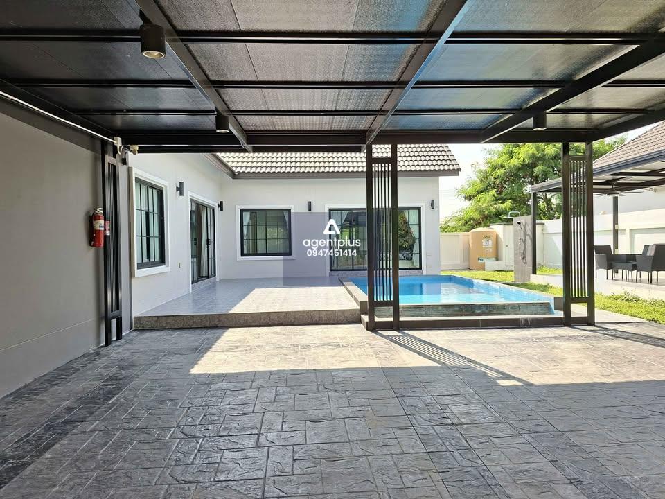 ให้เช่าพูลวิลล่า 4 ห้องนอน มาบประชัน พัทยา พื้นที่กว้าง เหมาะสำหรับครอบครัว