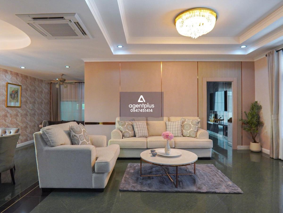 ขายบ้านพูลวิลล่ามีสระว่ายน้ำส่วนตัว ติดโรงเรียนนานาชาติ ธาราพัฒนา หมู่บ้านเซ็นทรัล ปาร์ค ฮิลล์ไซด์ พัทยา