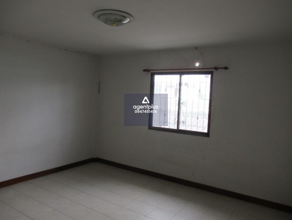 ทาวน์เฮ้าส์ 2 ชั้น ถนนสุขุมวิท (ทล.3) โครงการรัฐกิจ การคมนาคมสะดวก สาธารณูปโภคครบครัน ใกล้แหล่งชุมชน แหล่งท่องเที่ยว เหมาะกับการอยู่อาศัย