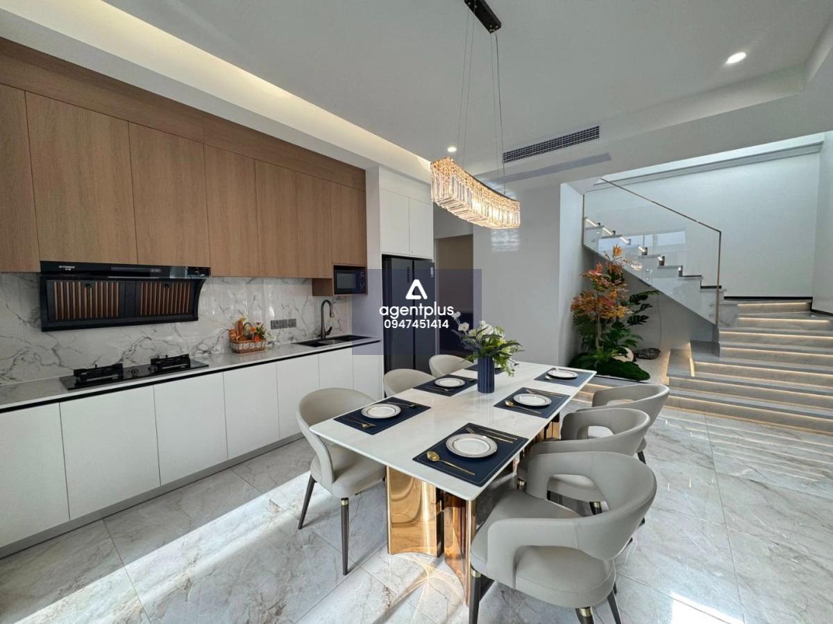 บ้านพูลวิลล่าสร้างใหม่ห่างชายหาดจอมเทียนเพียง 200 เมตร Gold coast pool villa พัทยา