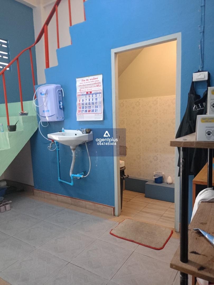 เซ้งกิจการร้านเสริมสวย พร้อมอุปกรณ์ทำเลดีมาก