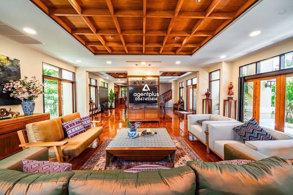 ขายด่วน บ้านหรูโครงการ View Talay Marina – นาจอมเทียน พัทยา