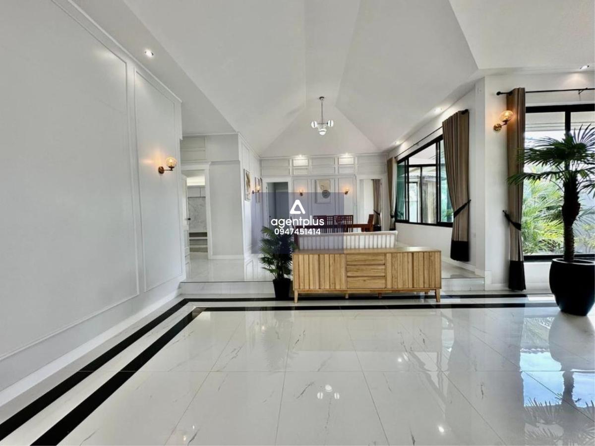 โครงการบ้านหรู บรรยากาศดี  ซอยเขาตาโล พัทยา ราคาพิเศษ