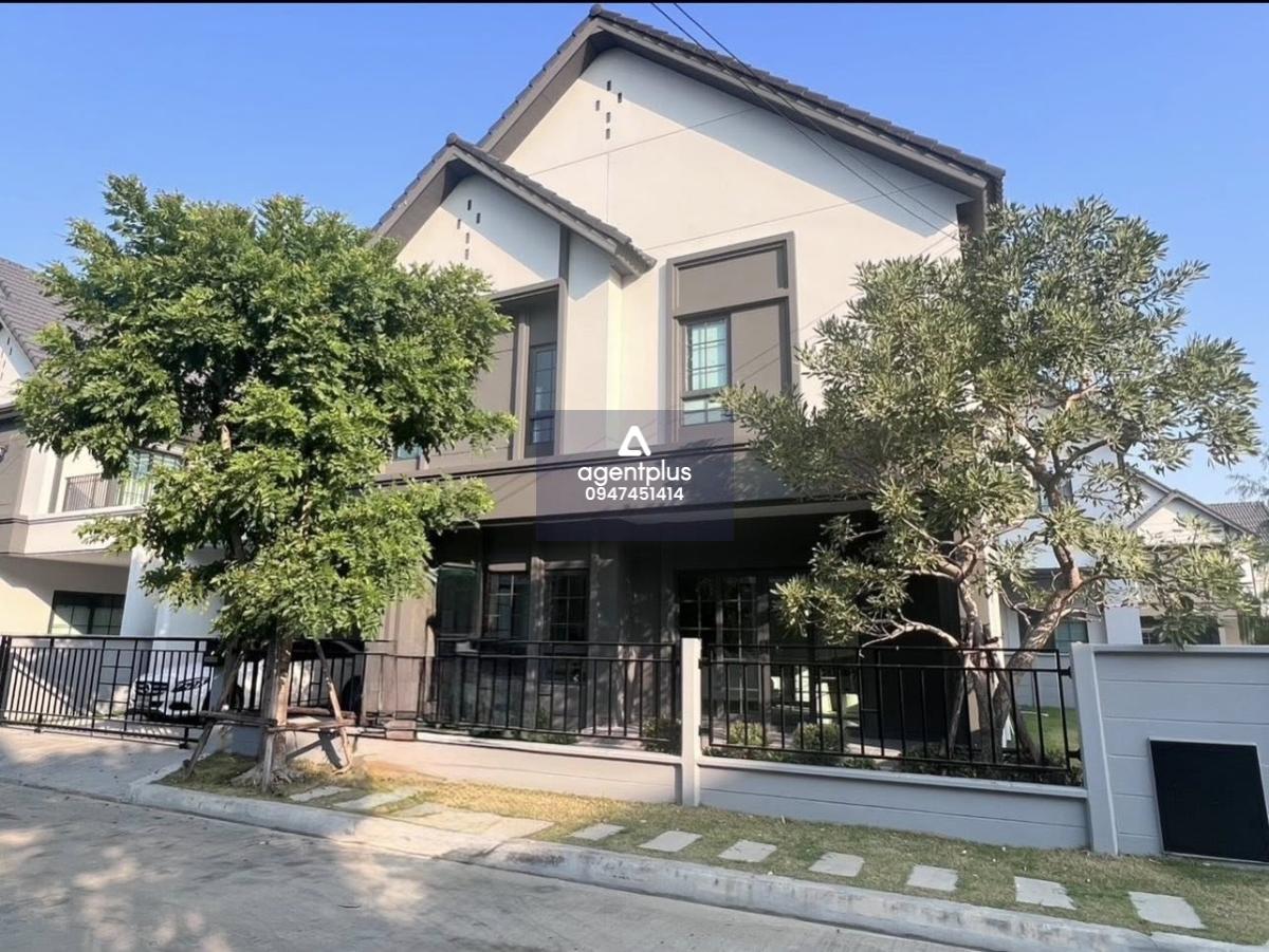 ปล่อยเช่าบ้านใหม่ ไม่เคยเข้าอยู่ บิ้วอินครบทุกฟังก์ชั่น อยู่ใกล้สวน ยินดีรับต่างชาติ เซนโทร บางนา เฟส 2 กรุงเทพฯ