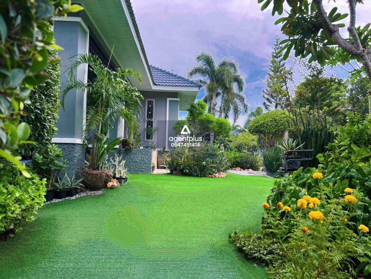 ขายบ้านหลังใหญ่ 2 หลัง บ้านสภาพดี พร้อมเข้าอยู่ได้เลย พัทยา