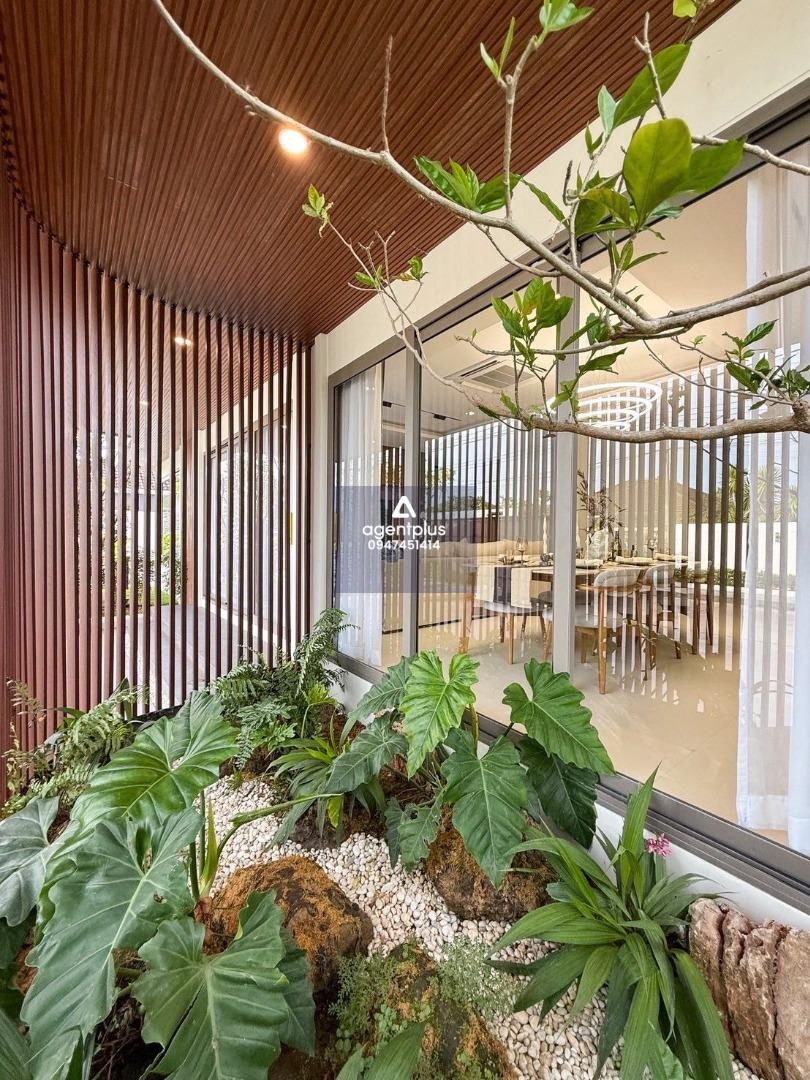 ขายพูลวิลล่า สไตล์โมเดิร์น ทำเลดีใกล้โรบินสันถลาง