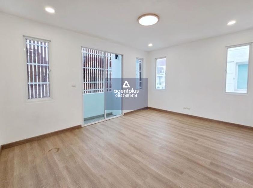 ขาย ทาวน์เฮ้าส์ โครงการ พรีเมี่ยมเพลส นวมินทร์-สุขาภิบาล1