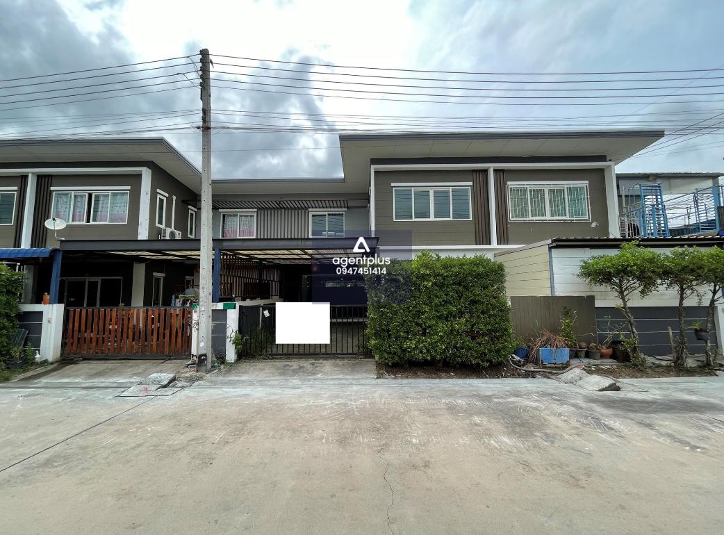 ทาวน์เฮ้าส์ 2 ชั้น ทำเลดีใกล้ถนนทางหลวง 3289 โครงการกรีนเนอรี่ทาวน์ บ้านบึง