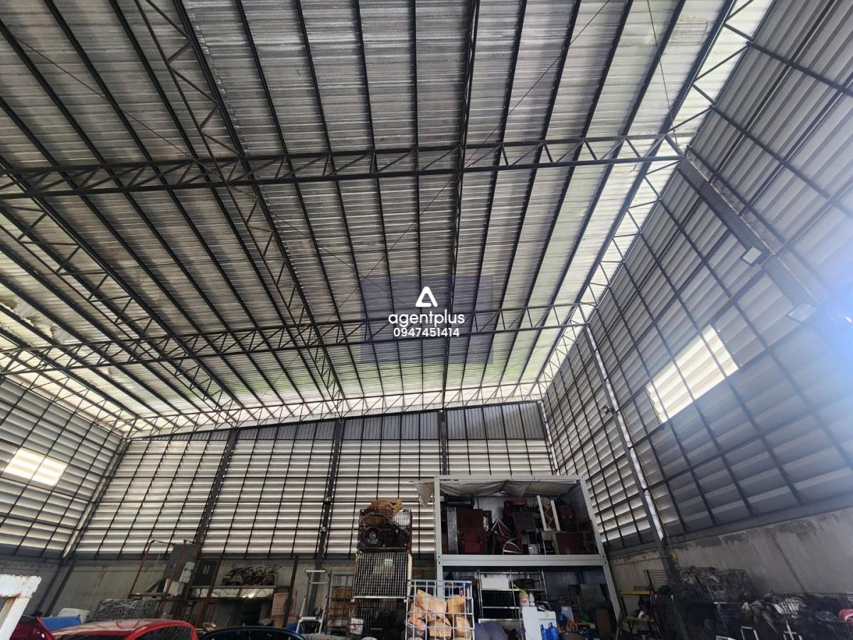 *ขาย/เช่าโกดัง พร้อมออฟฟิศ ใกล้สนามบินสุวรรณภูมิ ลาดกระบัง กรุงเทพฯ