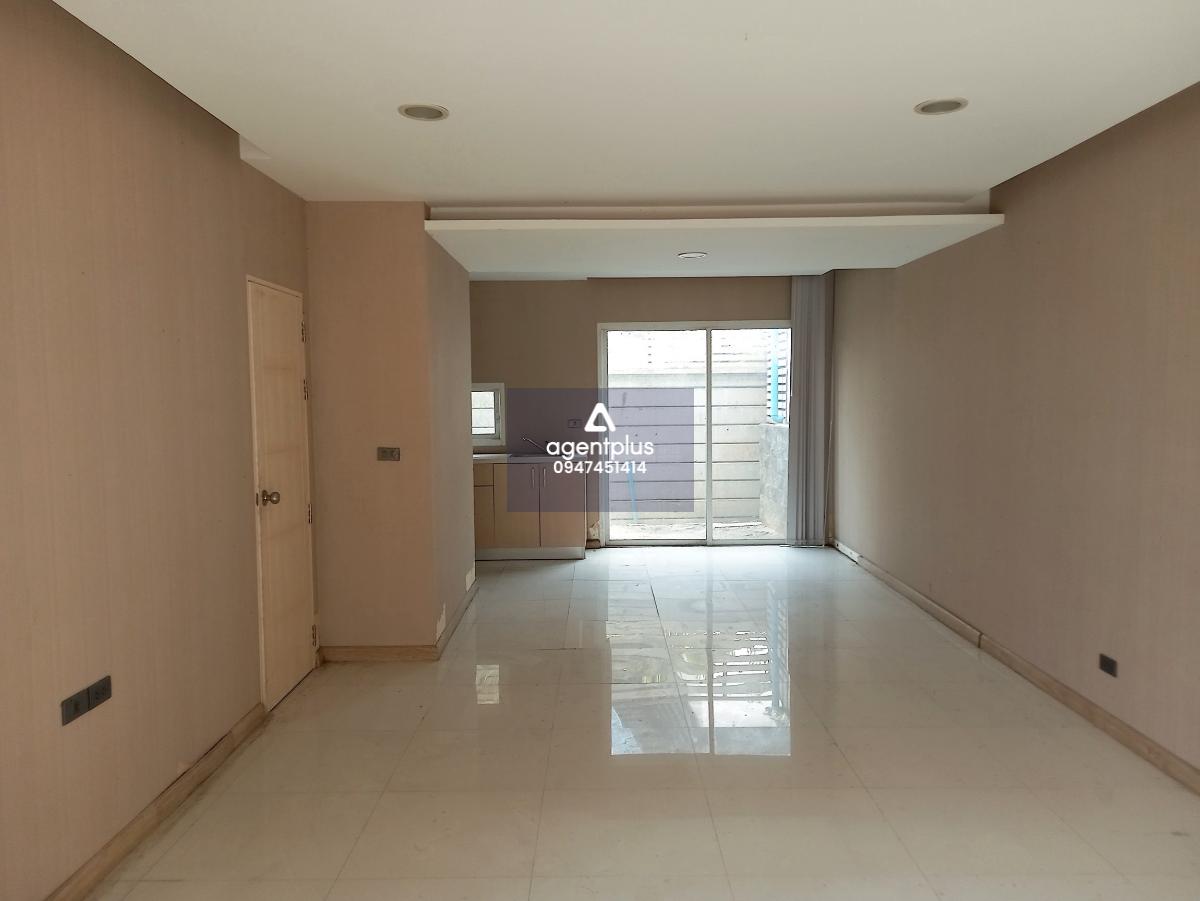 ขายทาวน์เฮ้าส์ 3 ชั้น ดีลักซ์ ทาวน์ รามอินทรา – ทำเลดี เข้าอยู่ได้ทันที บ้านสวย พื้นที่ใช้สอยลงตัว เหมาะสำหรับครอบครัวหรือโฮมออฟฟิศ ทำเลรามอินทราเดินทางสะดวกมาก