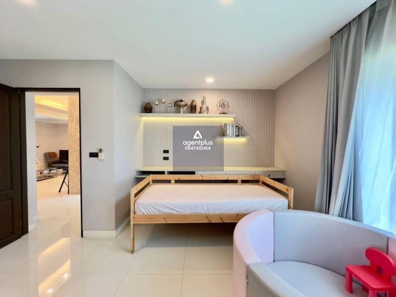 ขาย บ้านพูลวิลล่าสวยในโครงการ ทำเลทอง Siam Royal View Pattaya