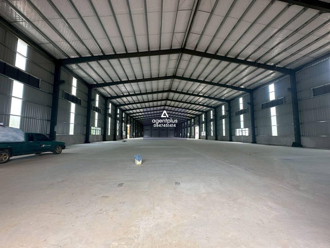 *ให้เช่าโรงงานสร้างใหม่ ผังสีเหลือง ใกล้นิคม WHA หนองเสือช้าง หนองใหญ่ ชลบุรี