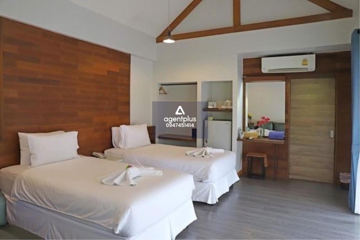 ขายที่ดินพร้อมบ้านพักตากอากาศ 18 หลัง ตกแต่งกลมกลืนกับธรรมชาติ พัทยา