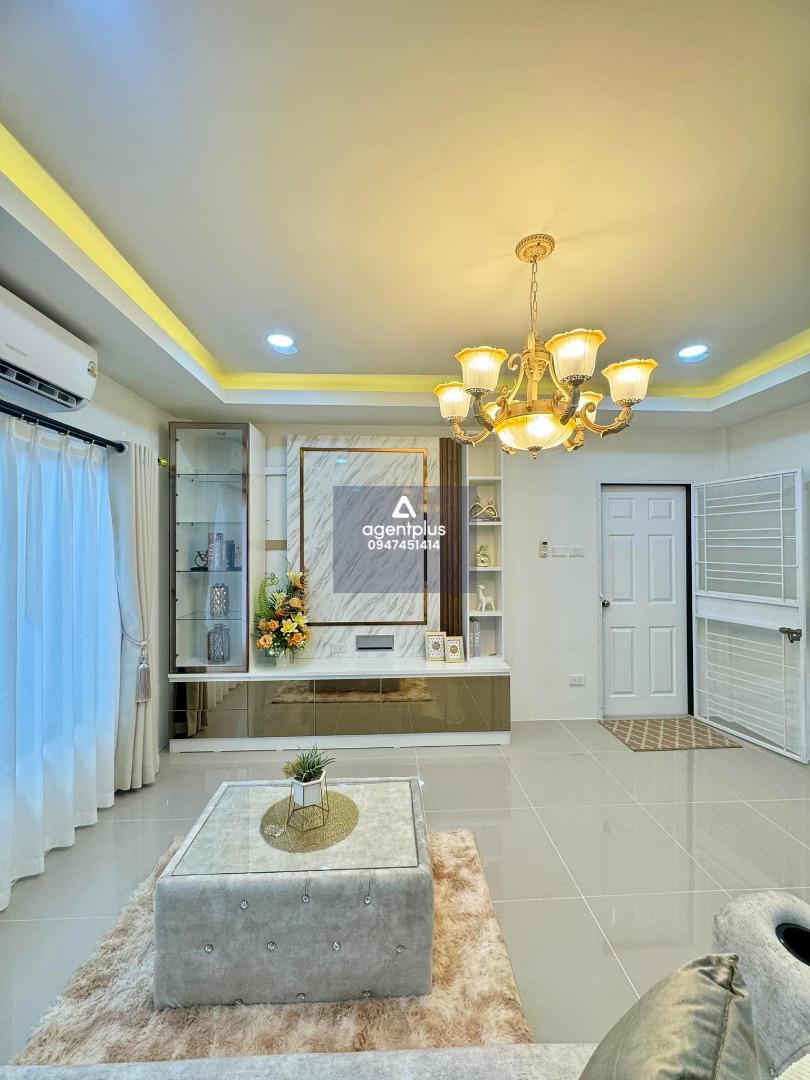 ขายทาวน์โฮม 2 ชั้น หลังมุม (บ้านในโครงการงามเจริญ)