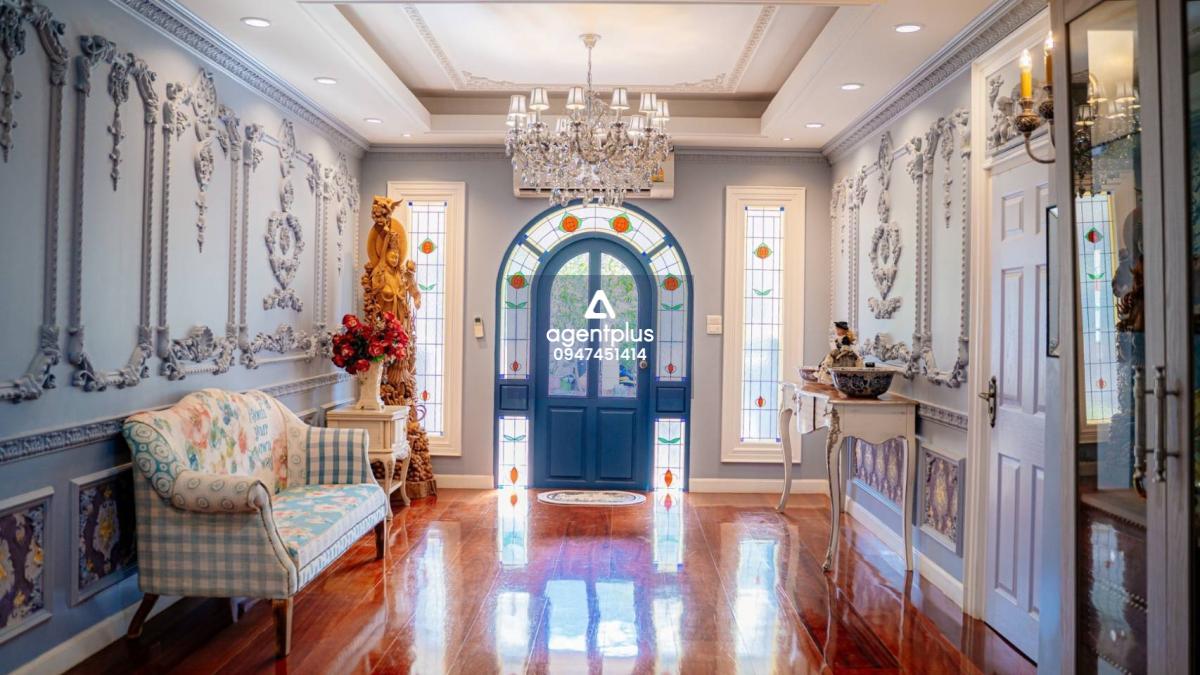 บ้านพูลวิลล่าในโครงการ เดินเพียง 200 เมตรถึงทะเล มีชายหาดส่วนตัว Villa Casalunar บางแสน ชลบุรี