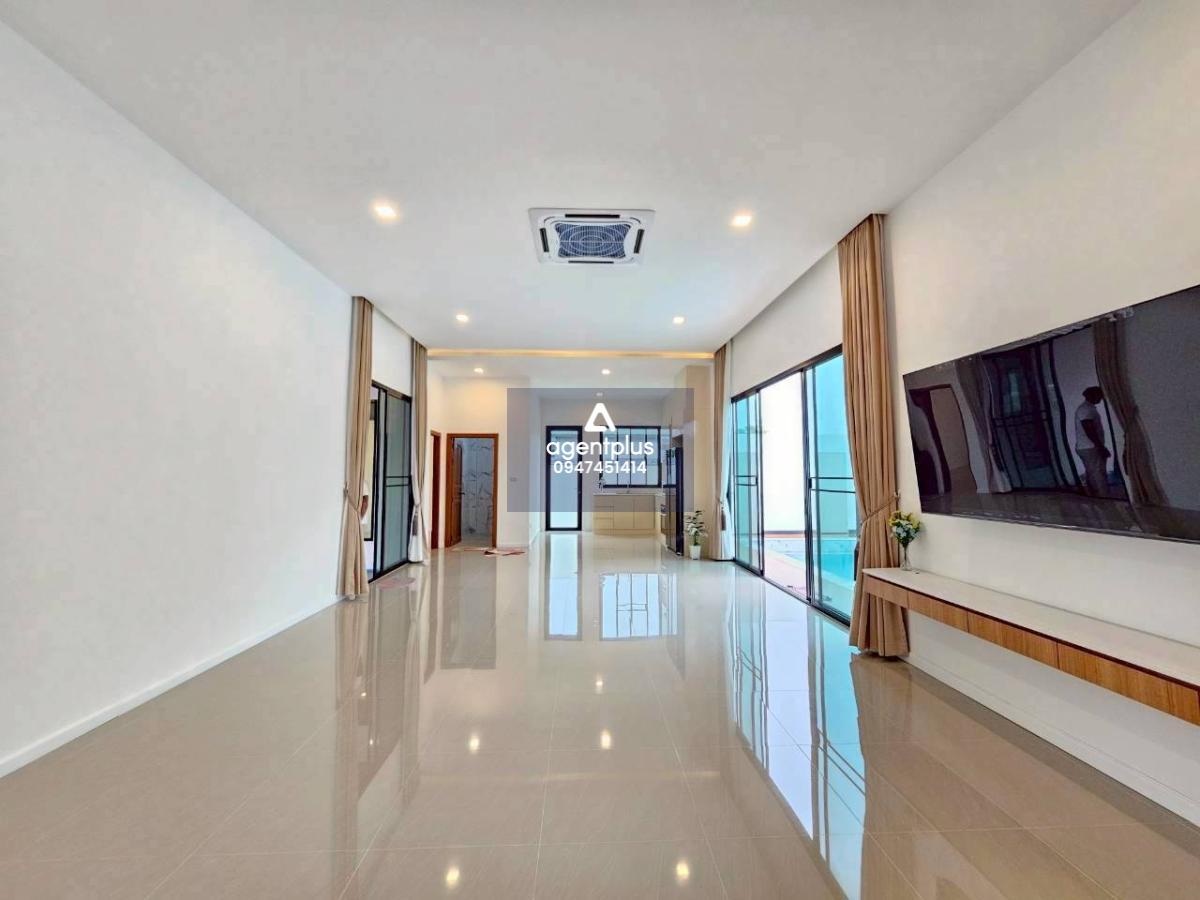 ขาย บ้านเดี่ยวสร้างใหม่พร้อมสระว่ายน้ำ ใกล้โรงเรียนนานาชาติรีเจ้นท์ ใกล้ขอบอ่างมาบประชัน