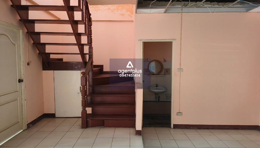 ขาย ทาวน์เฮ้าส์ โครงการมนรดา 2 ทำเลดี เดินทางเข้าออกสะดวกสบาย