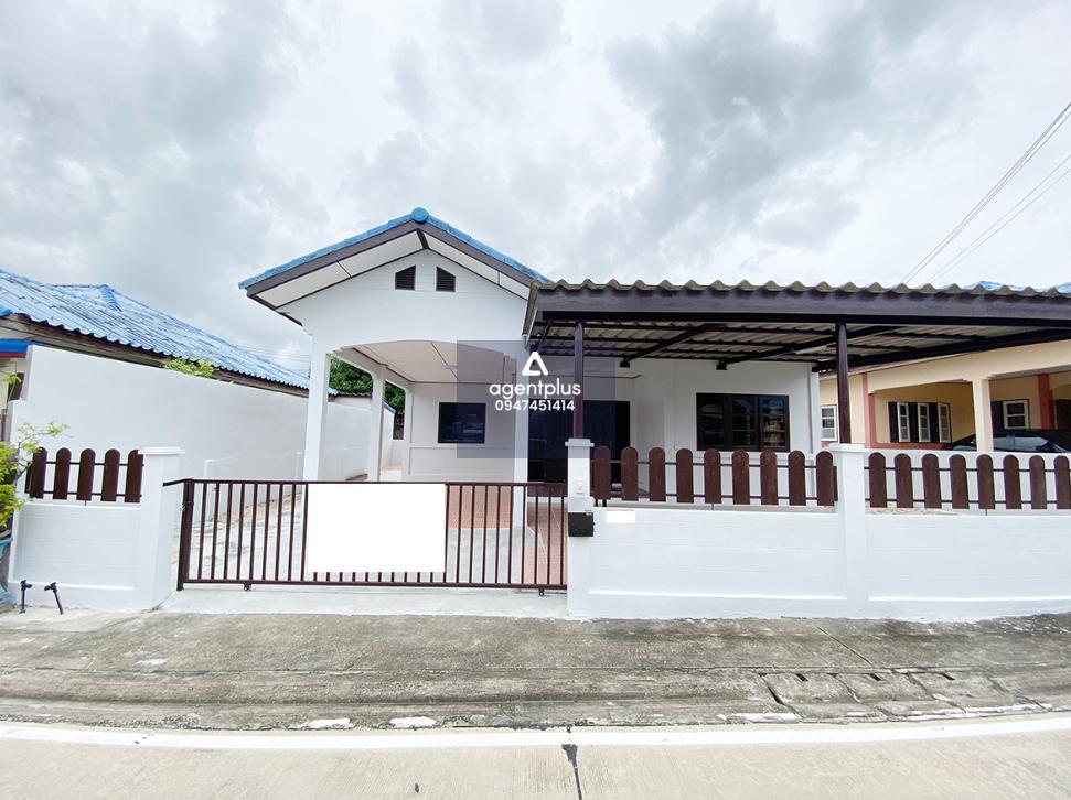 โครงการทรัพย์เจริญ บ้านเดี่ยวชั้นเดียว การคมนาคมสะดวก สามารถเข้าออกได้หลายเส้นทาง สาธารณูปโภคครบครัน ใกล้แหล่งชุมชน