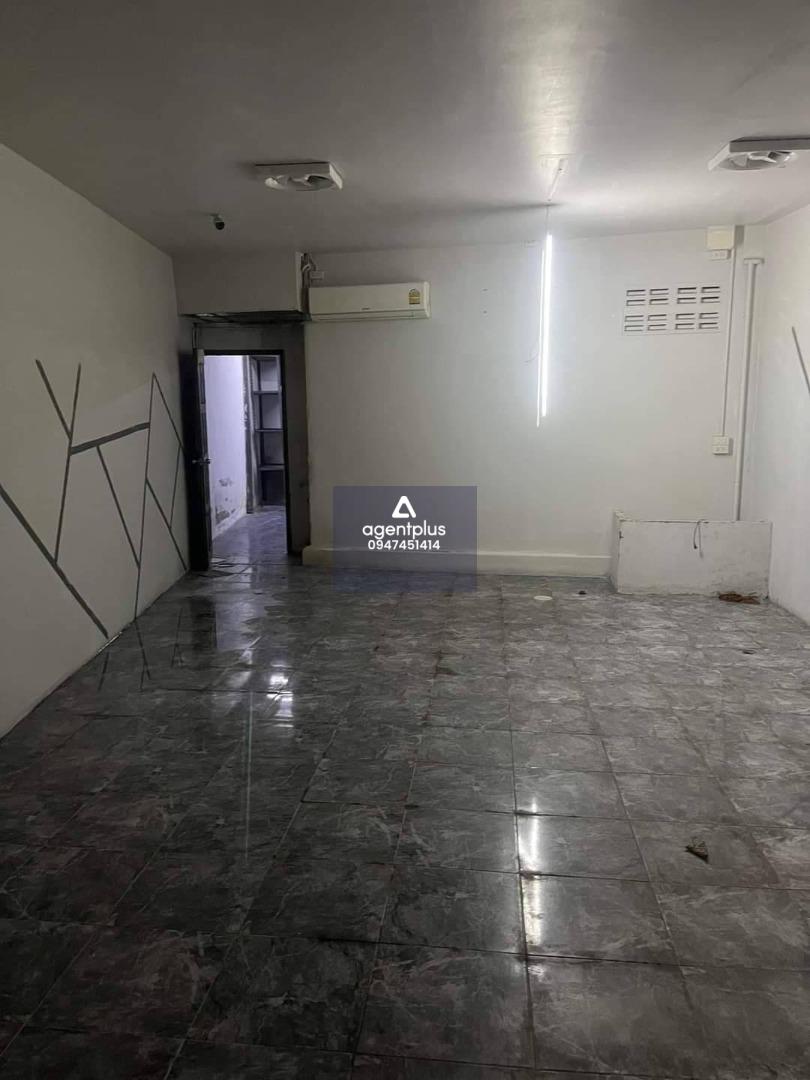 #ให้เช่าห้อง 1 ชั้น ขนาดใหญ่ ไม่มีค่าเซ้ง walking street