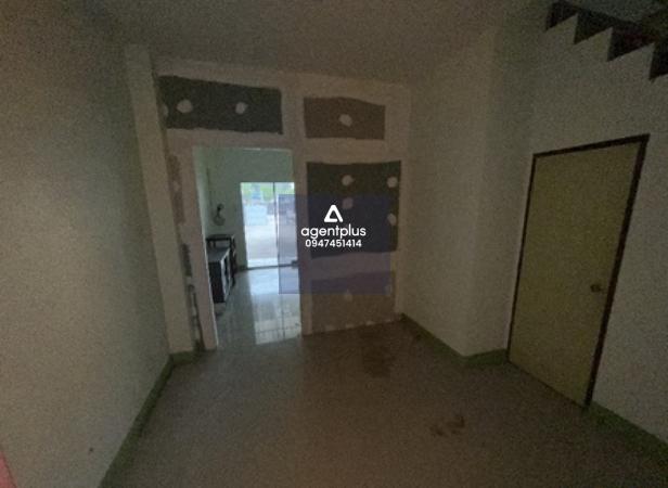 ขาย ทาวน์เฮ้าส์ โครงการ บ้านลัตญา สายมาบข่า-หนองตะพาน