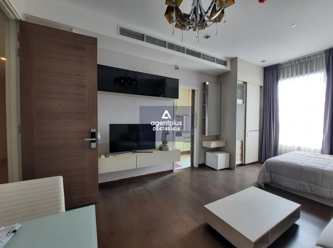 ขายคอนโด Q Asoke (คิวคอนโด อโศก) คอนโดหรูใจกลางเมือง ทำเลศักยภาพ ติด MRT เพชรบุรี เดินทางสะดวก ใกล้จุดเชื่อมต่อ BTS อโศก และแอร์พอร์ตลิงก์มักกะสัน