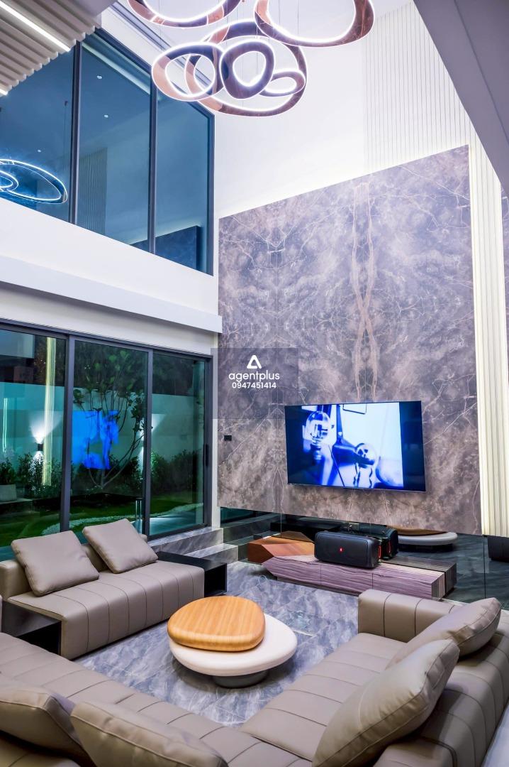 วิลล่าหรูพร้อมสระว่ายน้ำส่วนตัว ให้เช่า/ขาย 📍 หมู่บ้านนากาวารี พัทยา