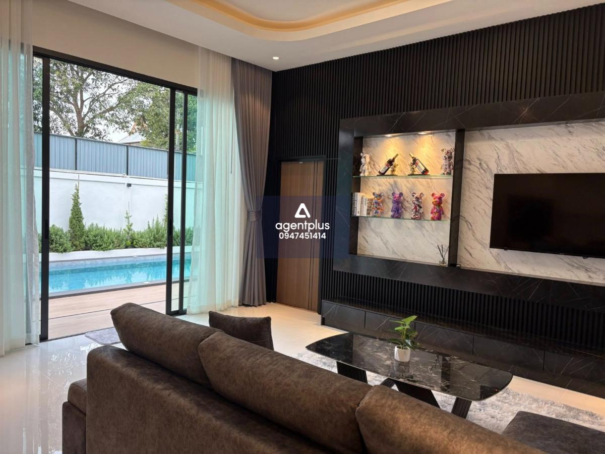 ขายบ้านเดี่ยวสไตล์พูลวิลล่า บ้านใหม่สร้างเสร็จพร้อมเข้าอยู่