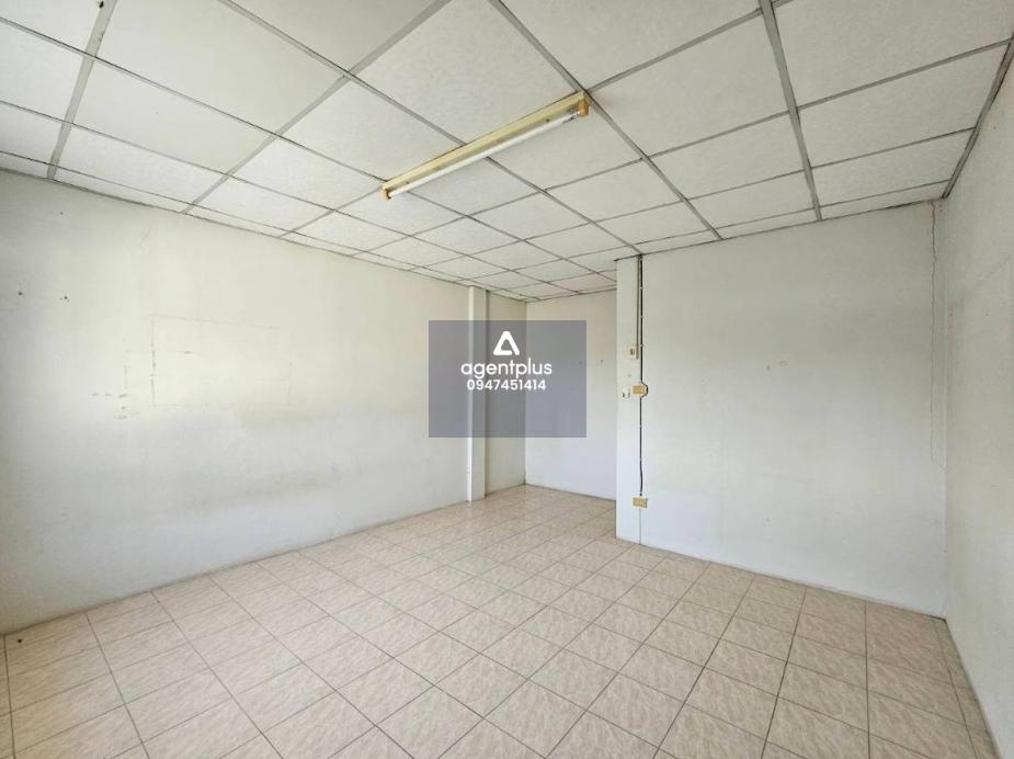 ทาวน์เฮ้าส์ 2 ชั้น โครงการธรรมรัช 3 ชลบุรี เดินทางเข้า-ออกสะดวก