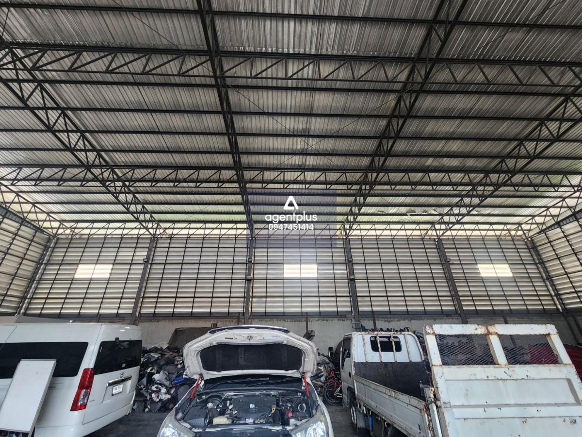 *ขาย/เช่าโกดัง พร้อมออฟฟิศ ใกล้สนามบินสุวรรณภูมิ ลาดกระบัง กรุงเทพฯ