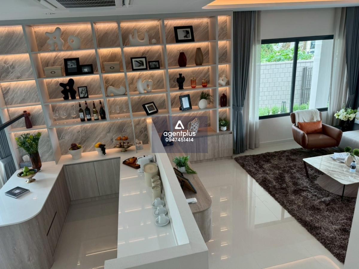 ขายบ้านใหม่โฮมออฟฟิศพร้อมอยู่ เป็นออฟฟิศและบ้าน ตะเคียนเตี้ย พัทยา