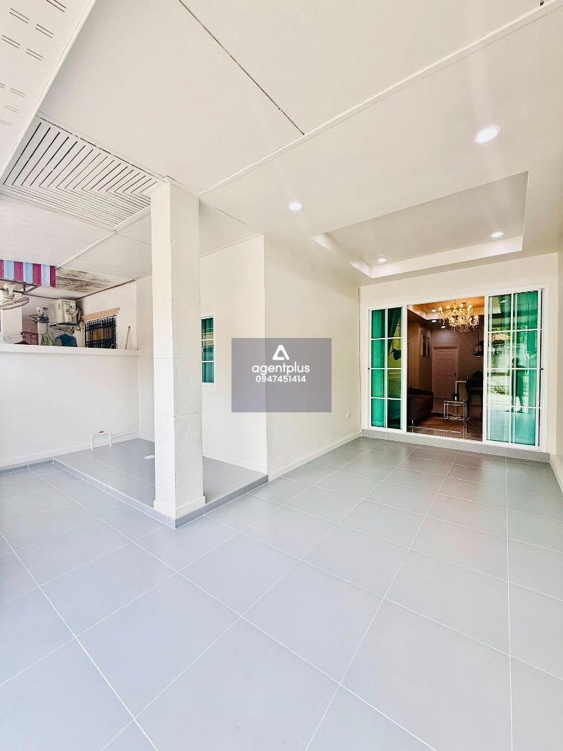ขายทาวน์เฮาส์ 1 ชั้น หมู่บ้านโรยัล ปาร์ค ฮิลล์ บุญสัมพันธ์ 11 Built-in ทั้งหลัง