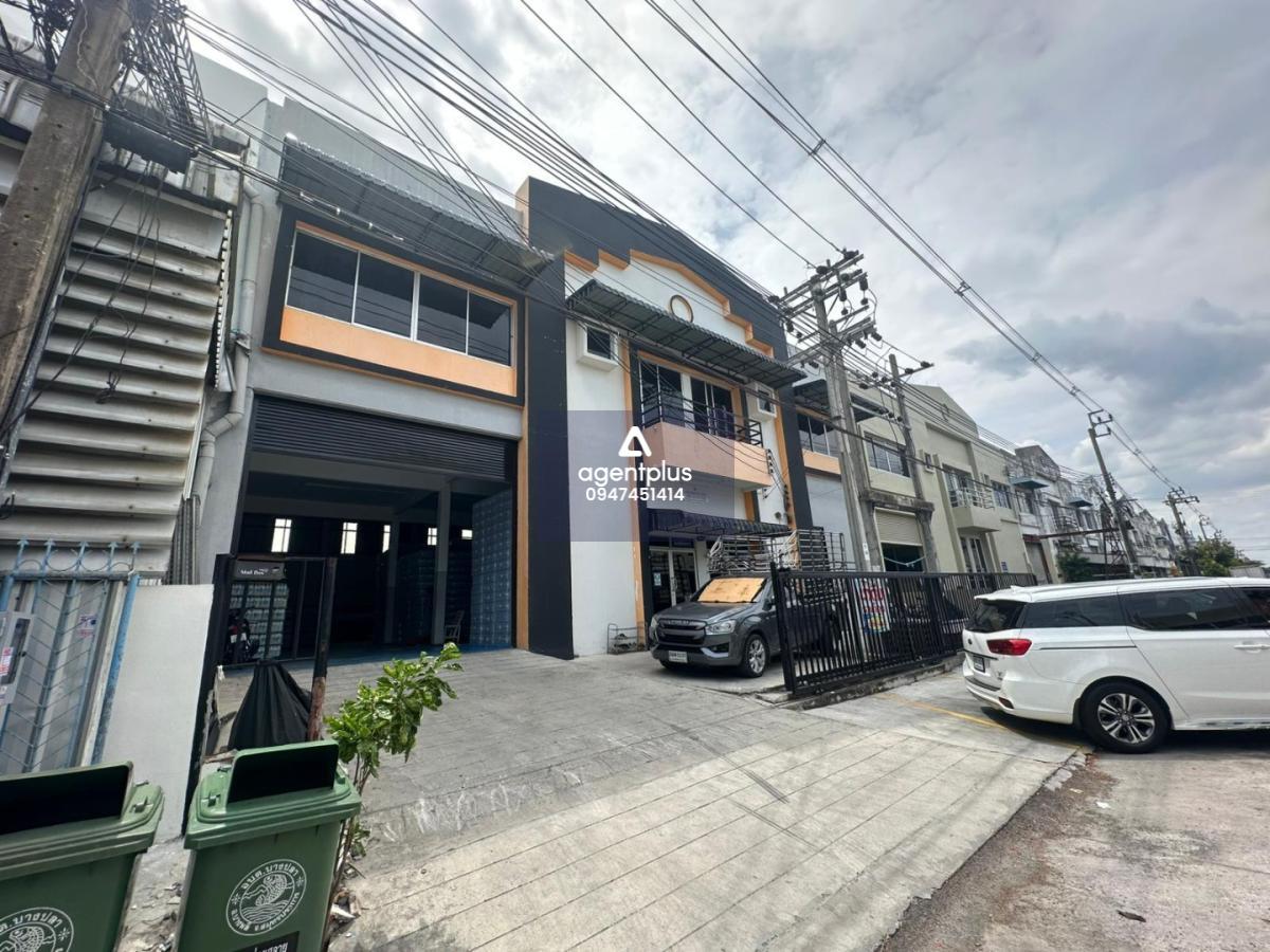 โกดัง/โรงงานให้เช่า เข้า-ออกง่าย มีโรงงานหลายแห่งในซอย เทพารักษ์ กม.16 กรุงเทพฯ